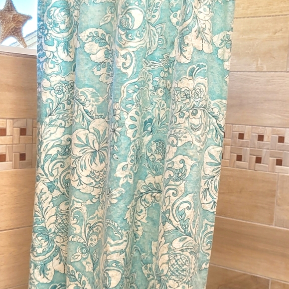 Shower Curtain World Market turquoise and cream flower print - Picture 1 of 1